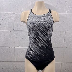 TYR Women's Black and White Swimsuit​​
